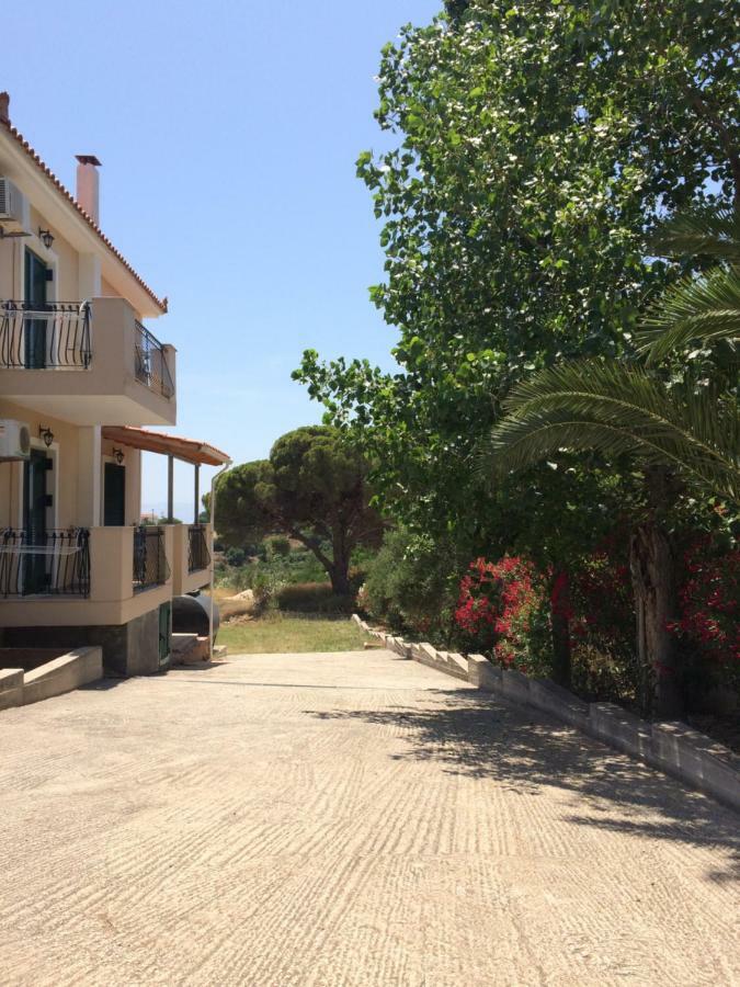 Koukounaries Studios Skala  ภายนอก รูปภาพ